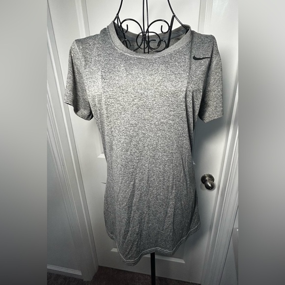 Nike Tops - Nike Gray Short Sleeve Women's Tee